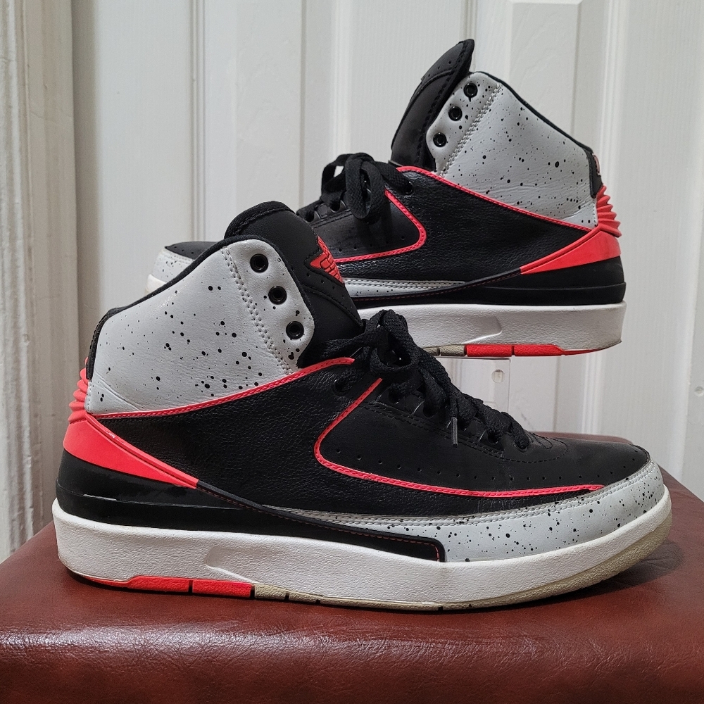 SOLD Air Jordan 2 Retro "Infrared 23"